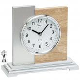 AMS Funk Tischuhr silberfarben in Holz Sonoma Optik mit Aluminium Auflage AMS Funk Tischuhr silberfarben in Holz Sonoma Optik mit Aluminium Auflage
